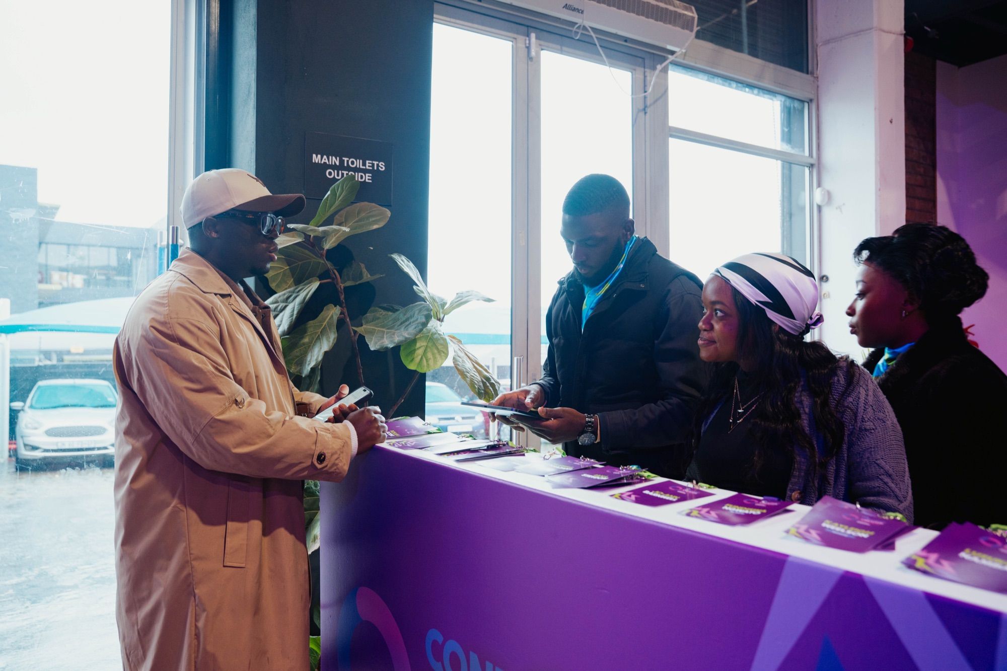 Registration & Arrivals